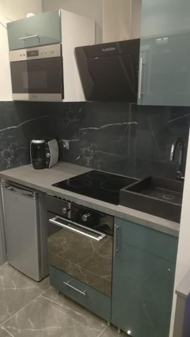 Studette Avec Spa & Jacuzzi 세테 외부 사진